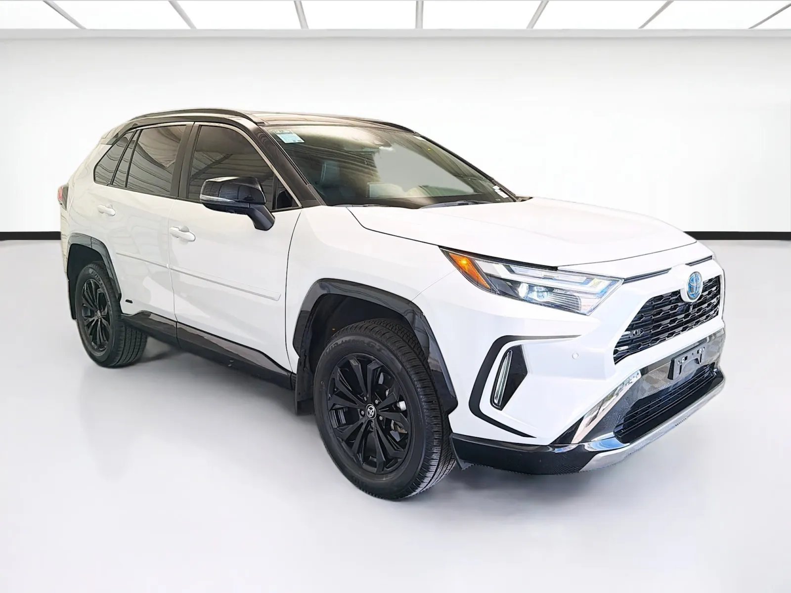 TOYOTA RAV4 モデルカー Used 2023 Toyota RAV4 Hybrid XSE for sale in Montclair, CA at STG