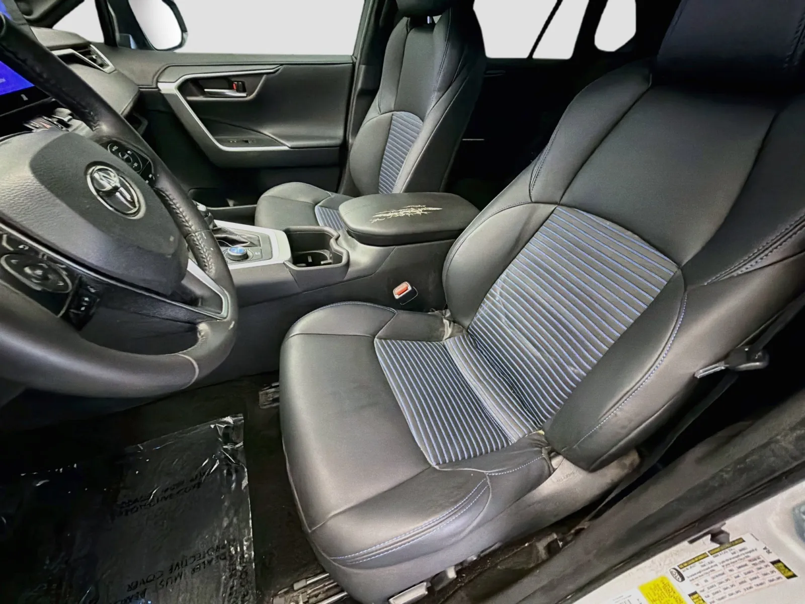 Toyota RAV4 photo 11