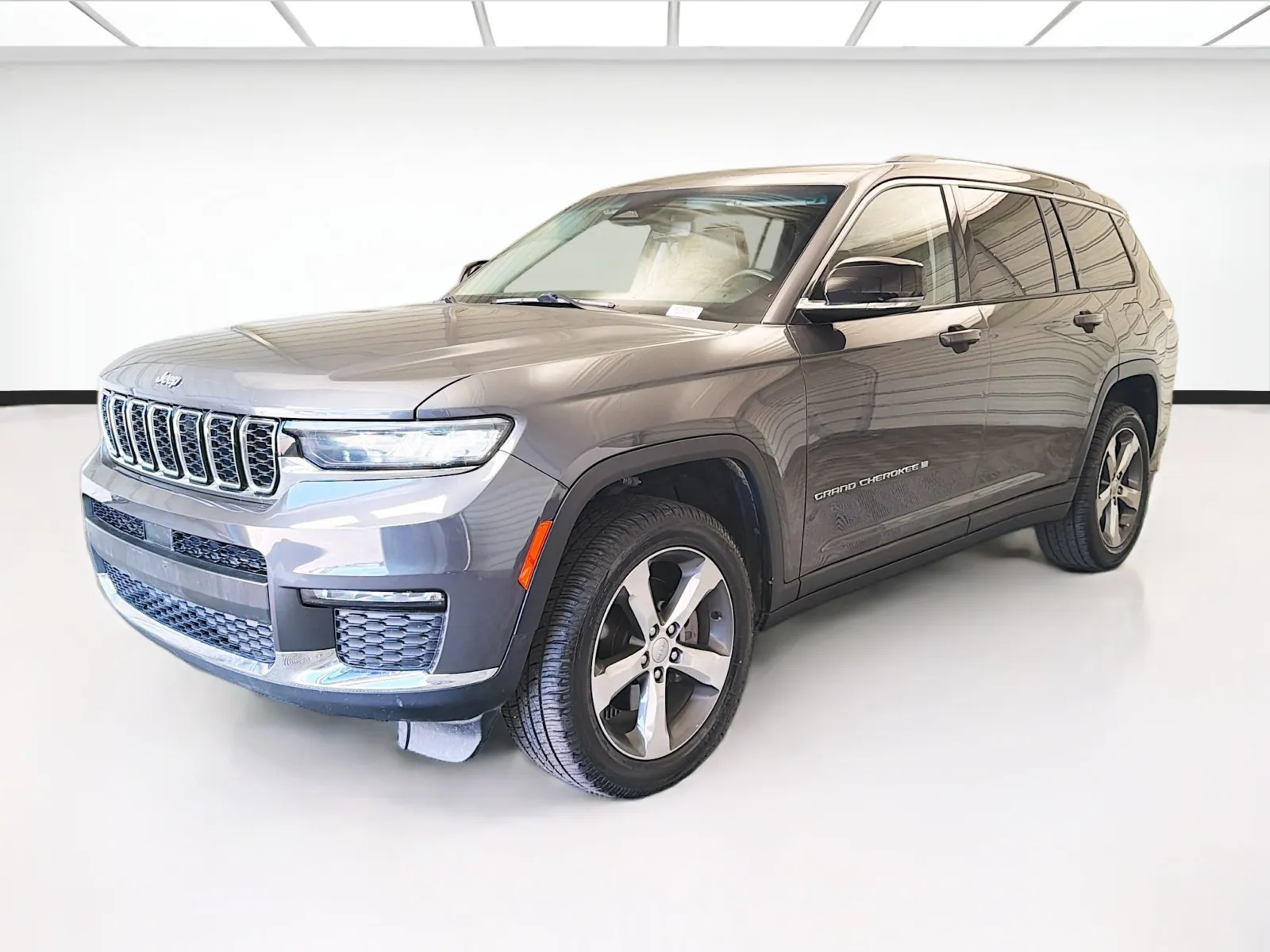 Gray 2021 Jeep Grand Cherokee L Limited for sale in Montclair, CA