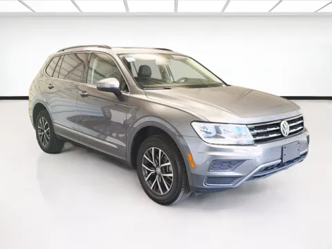 Another view of 2020 Volkswagen Tiguan 2.0T SE 4Motion for sale in Montclair, CA at STG Montclair