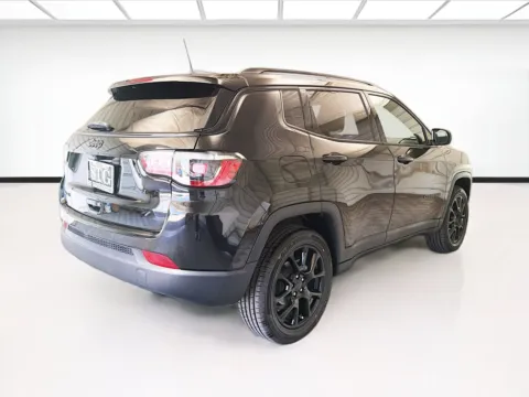 More photos of 2022 Jeep Compass Altitude at STG Montclair, CA