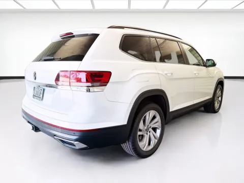 More photos of 2021 Volkswagen Atlas 3.6L V6 SE w/Technology at STG Montclair, CA