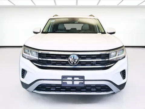 Photos of 2021 Volkswagen Atlas 3.6L V6 SE w/Technology for sale in Montclair, CA at STG Montclair