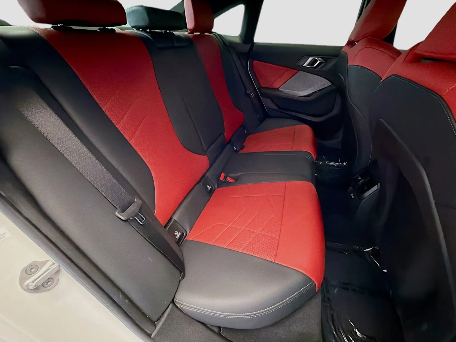 BMW 2 Series photo 14