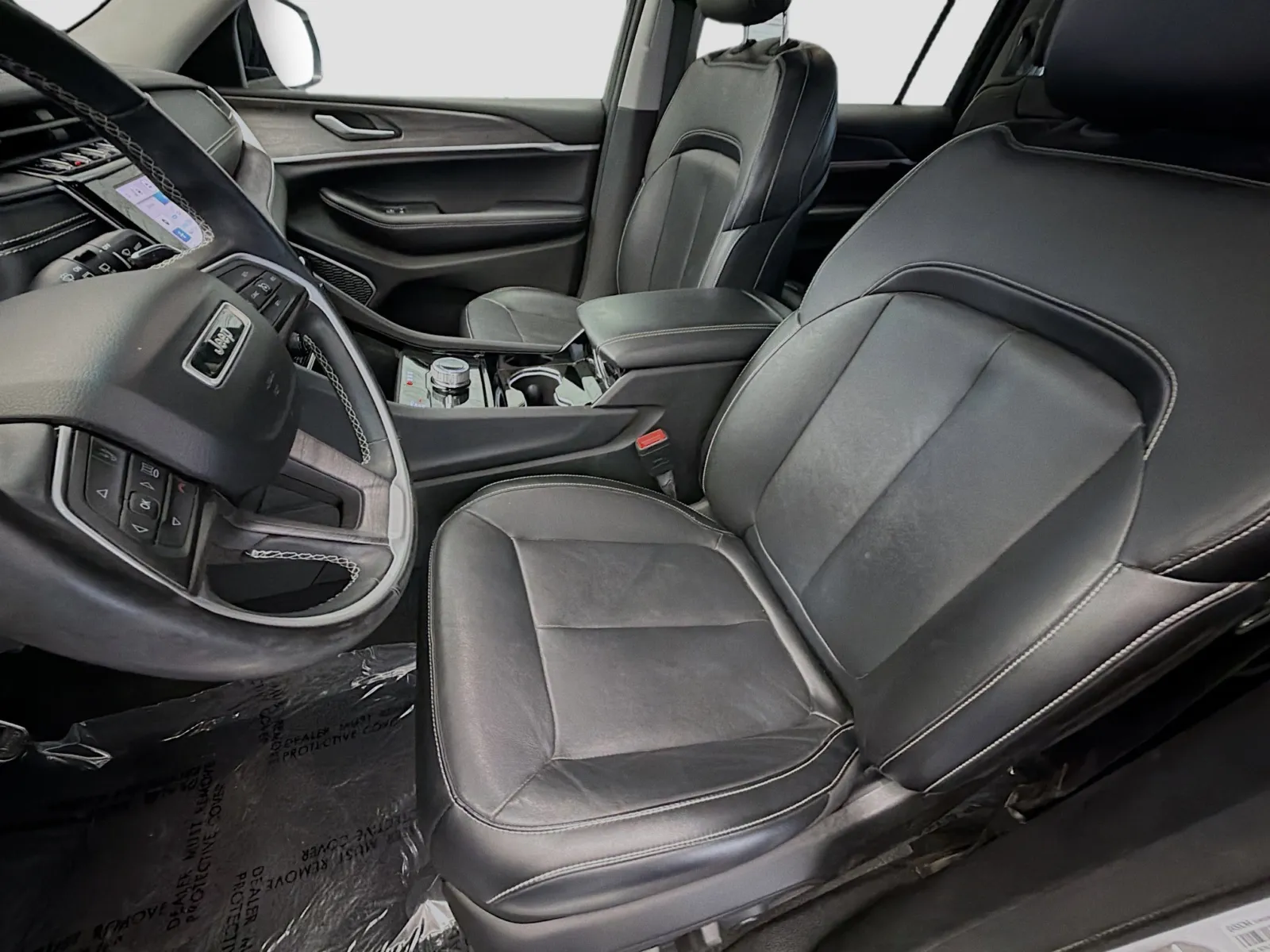 Jeep Grand Cherokee L photo 11