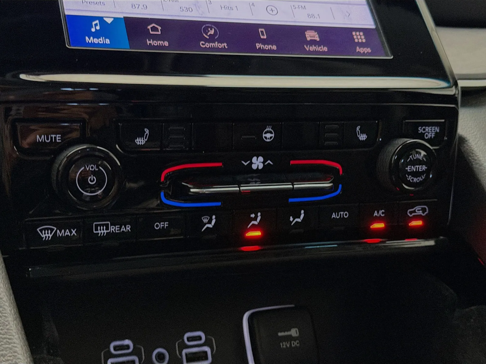 Jeep Grand Cherokee L photo 10