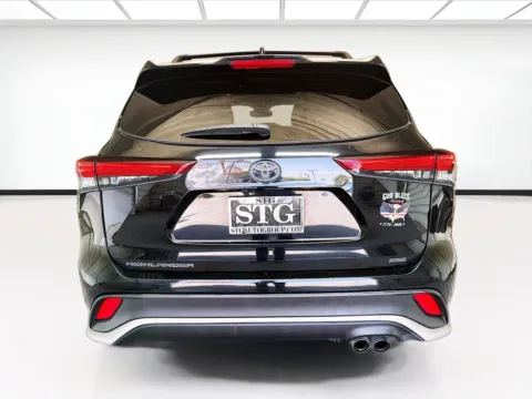 More photos of 2021 Toyota Highlander XSE at STG Montclair, CA