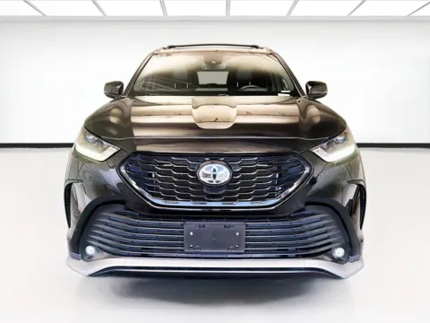 Photos of 2021 Toyota Highlander XSE for sale in Montclair, CA at STG Montclair