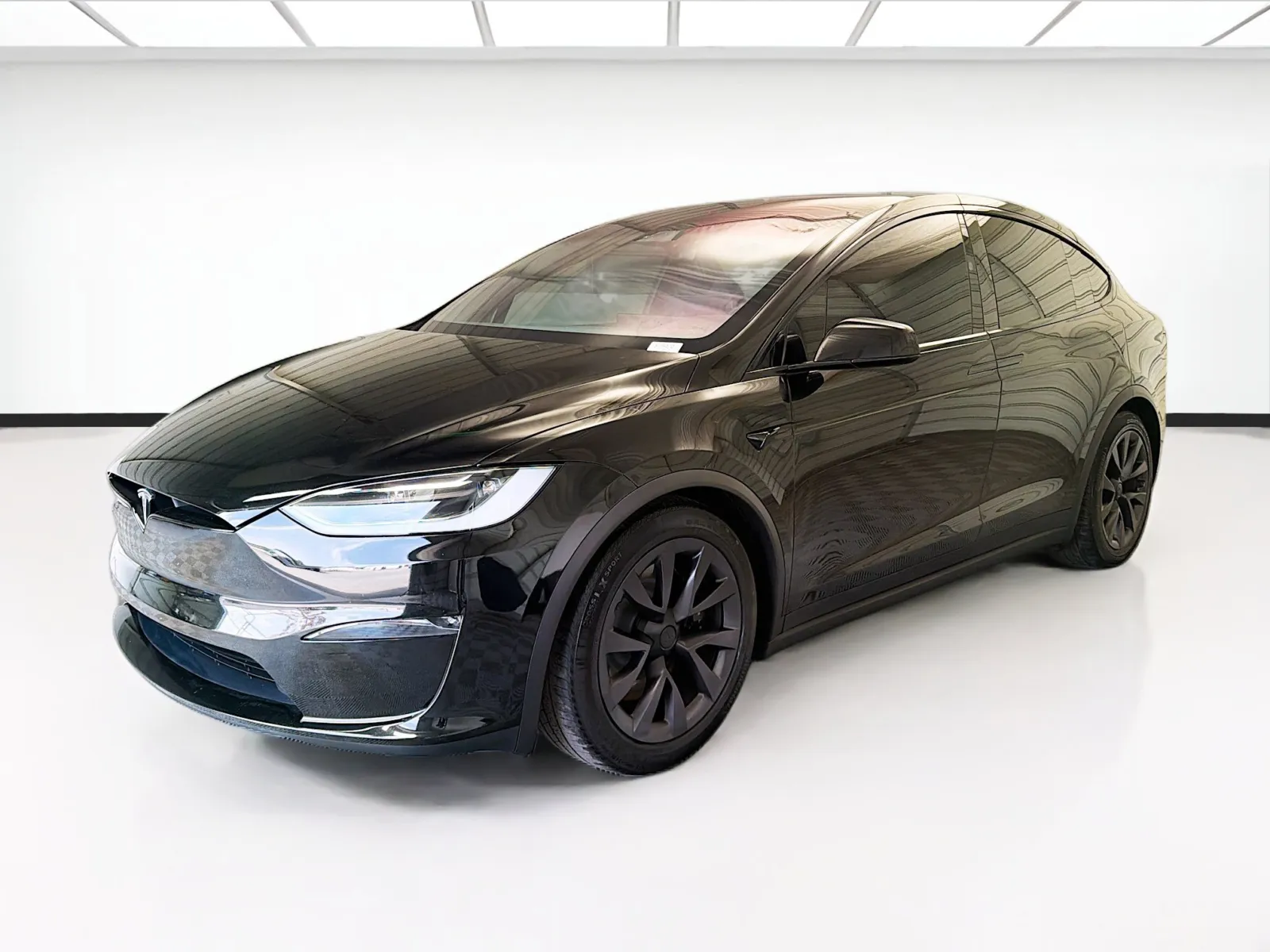 2023 Tesla Model X Long Range's photo