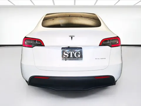 More photos of 2023 Tesla Model Y Long Range at STG Montclair, CA