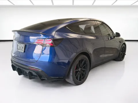 More photos of 2021 Tesla Model Y Performance at STG Montclair, CA