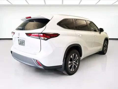 More photos of 2024 Toyota Highlander XLE at STG Montclair, CA