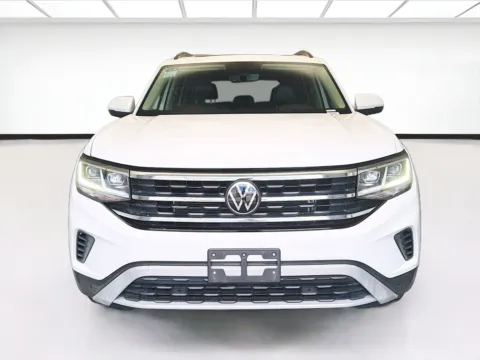 Photos of 2023 Volkswagen Atlas 2.0T SE w/Technology for sale in Montclair, CA at STG Montclair