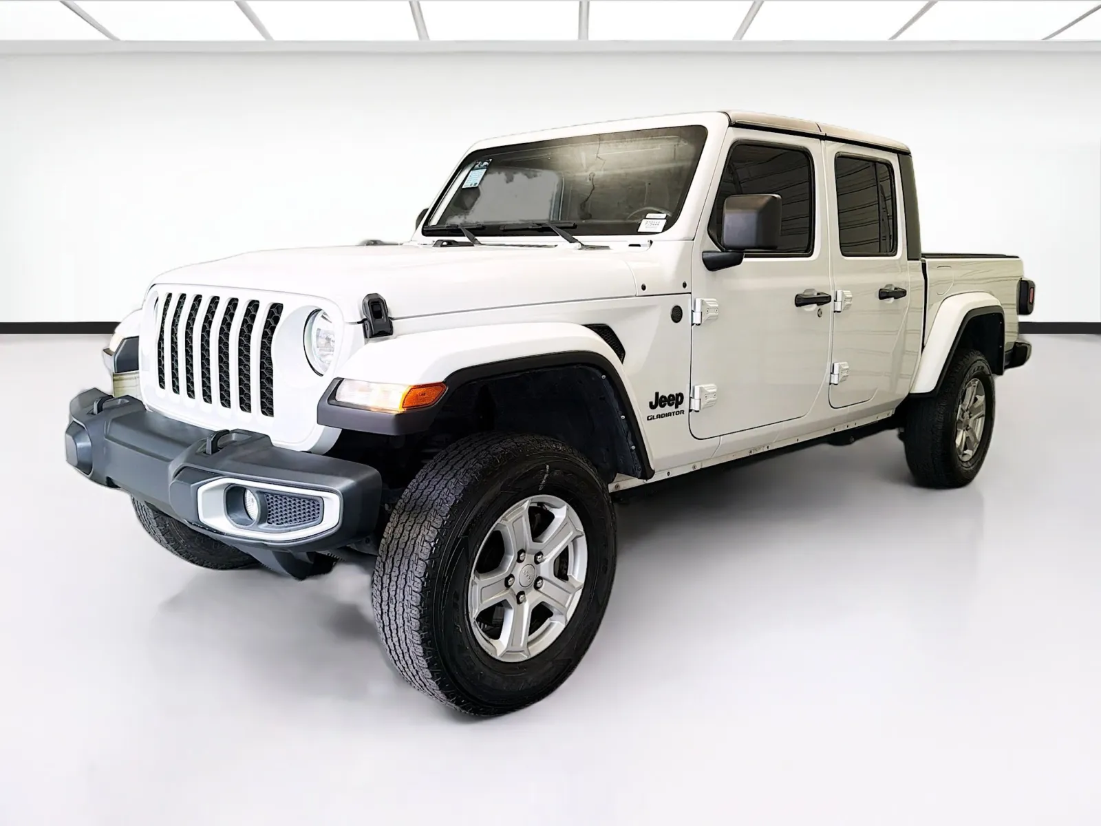 White 2022 Jeep Gladiator Sport for sale in Montclair, CA