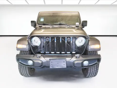 Photos of 2022 Jeep Gladiator Altitude for sale in Montclair, CA at STG Montclair