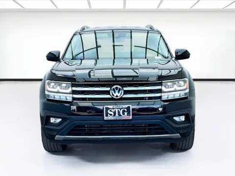 Photos of 2020 Volkswagen Atlas 3.6L V6 SE w/Technology for sale in Montclair, CA at STG Montclair