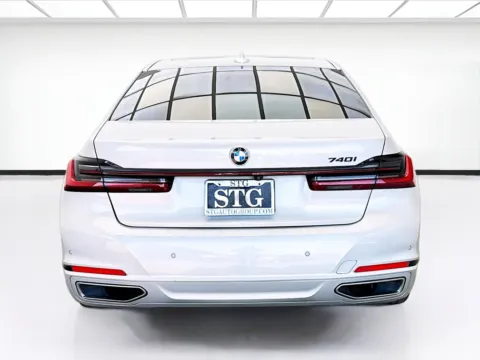 More photos of 2020 BMW 7 Series 740i at STG Montclair, CA