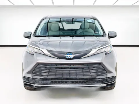 Photos of 2025 Toyota Sienna LE 8 Passenger for sale in Montclair, CA at STG Montclair