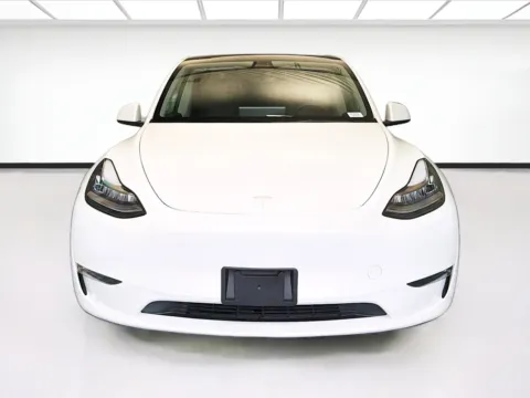 Photos of 2022 Tesla Model Y Long Range for sale in Montclair, CA at STG Montclair