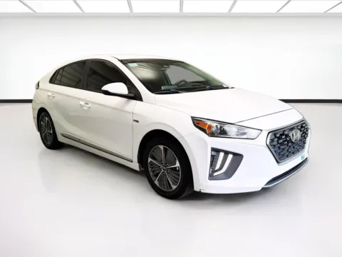 Another view of 2020 Hyundai Ioniq Plug-In Hybrid SE for sale in Montclair, CA at STG Montclair