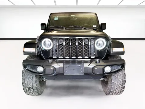 Photos of 2021 Jeep Gladiator Sport California Edition for sale in Montclair, CA at STG Montclair