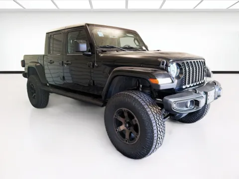 Another view of 2021 Jeep Gladiator Sport California Edition for sale in Montclair, CA at STG Montclair