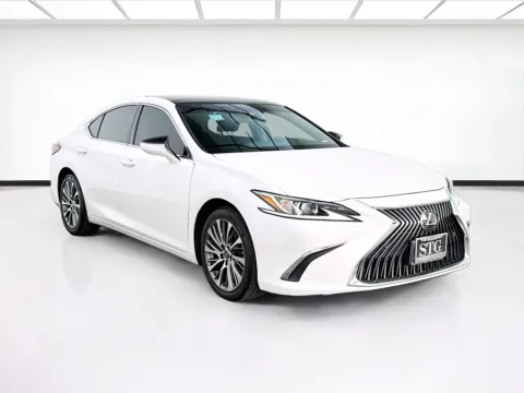Another view of 2020 Lexus ES 350 for sale in Montclair, CA at STG Montclair