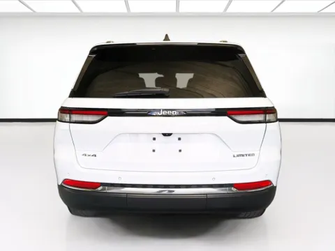 More photos of 2022 Jeep Grand Cherokee Limited at STG Montclair, CA