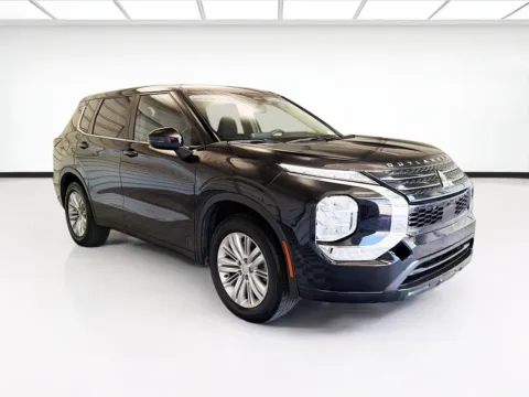 Another view of 2024 Mitsubishi Outlander ES for sale in Montclair, CA at STG Montclair