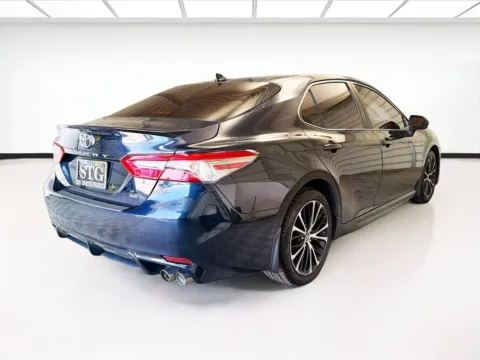 More photos of 2019 Toyota Camry SE at STG Montclair, CA