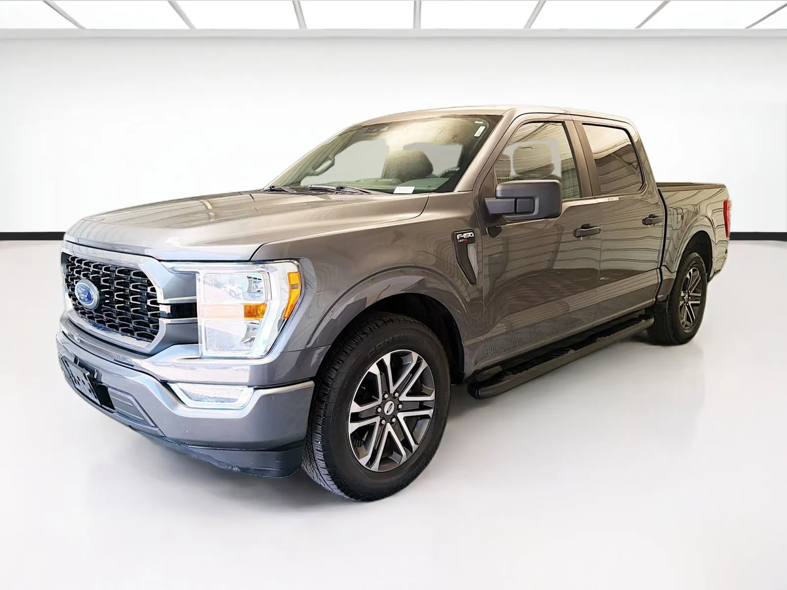 2021 Ford F-150 XL SuperCrew 5-1/2 Box's photo