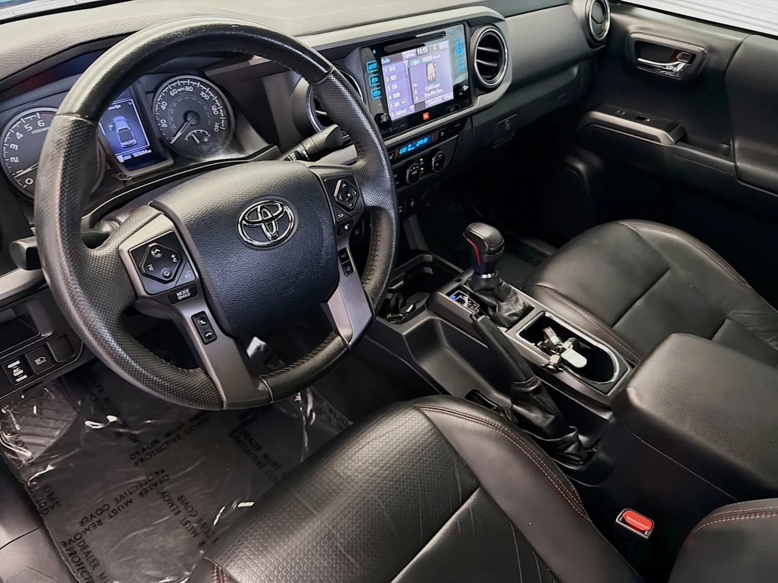 Toyota Tacoma photo 7