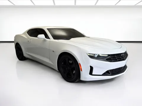 Another view of 2020 Chevrolet Camaro 1LT for sale in Montclair, CA at STG Montclair
