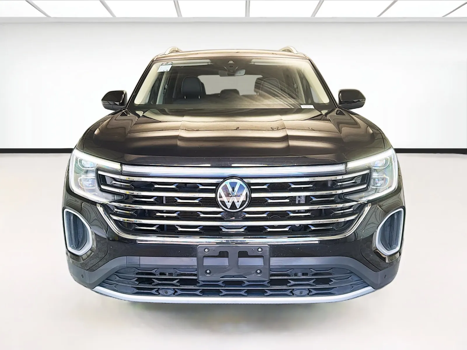 Volkswagen Atlas photo 2