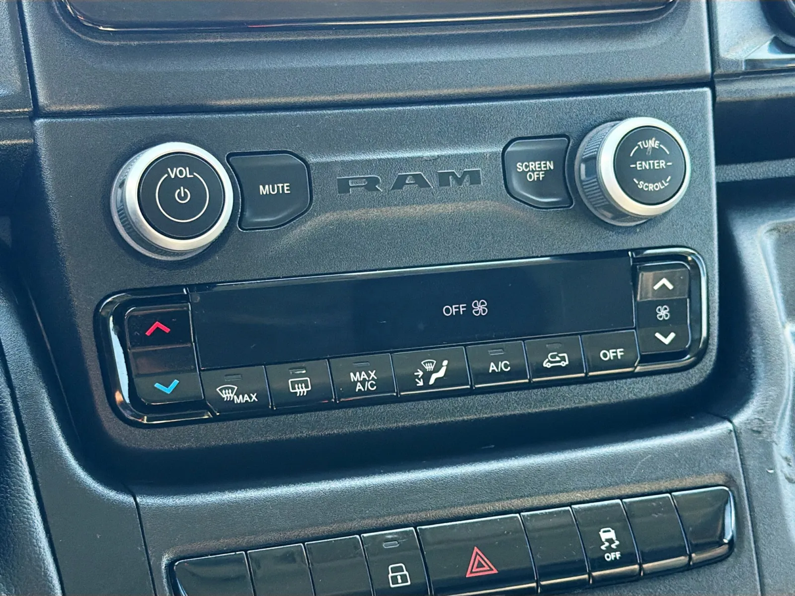 Ram ProMaster 2500 photo 9