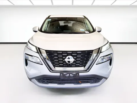 Photos of 2023 Nissan Rogue SV for sale in Montclair, CA at STG Montclair