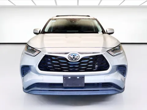 Photos of 2021 Toyota Highlander L for sale in Montclair, CA at STG Montclair