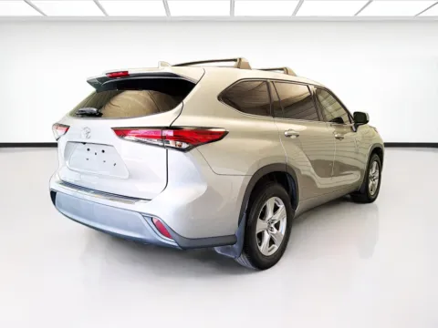 More photos of 2021 Toyota Highlander L at STG Montclair, CA