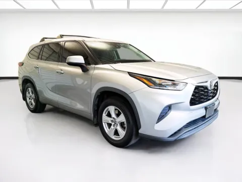 Another view of 2021 Toyota Highlander L for sale in Montclair, CA at STG Montclair