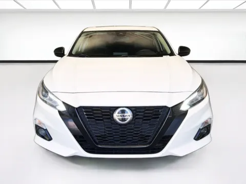 Photos of 2022 Nissan Altima 2.5 SR for sale in Montclair, CA at STG Montclair