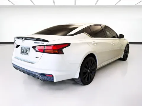 More photos of 2022 Nissan Altima 2.5 SR at STG Montclair, CA