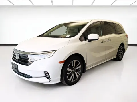 White 2022 Honda Odyssey Touring for sale in Montclair, CA