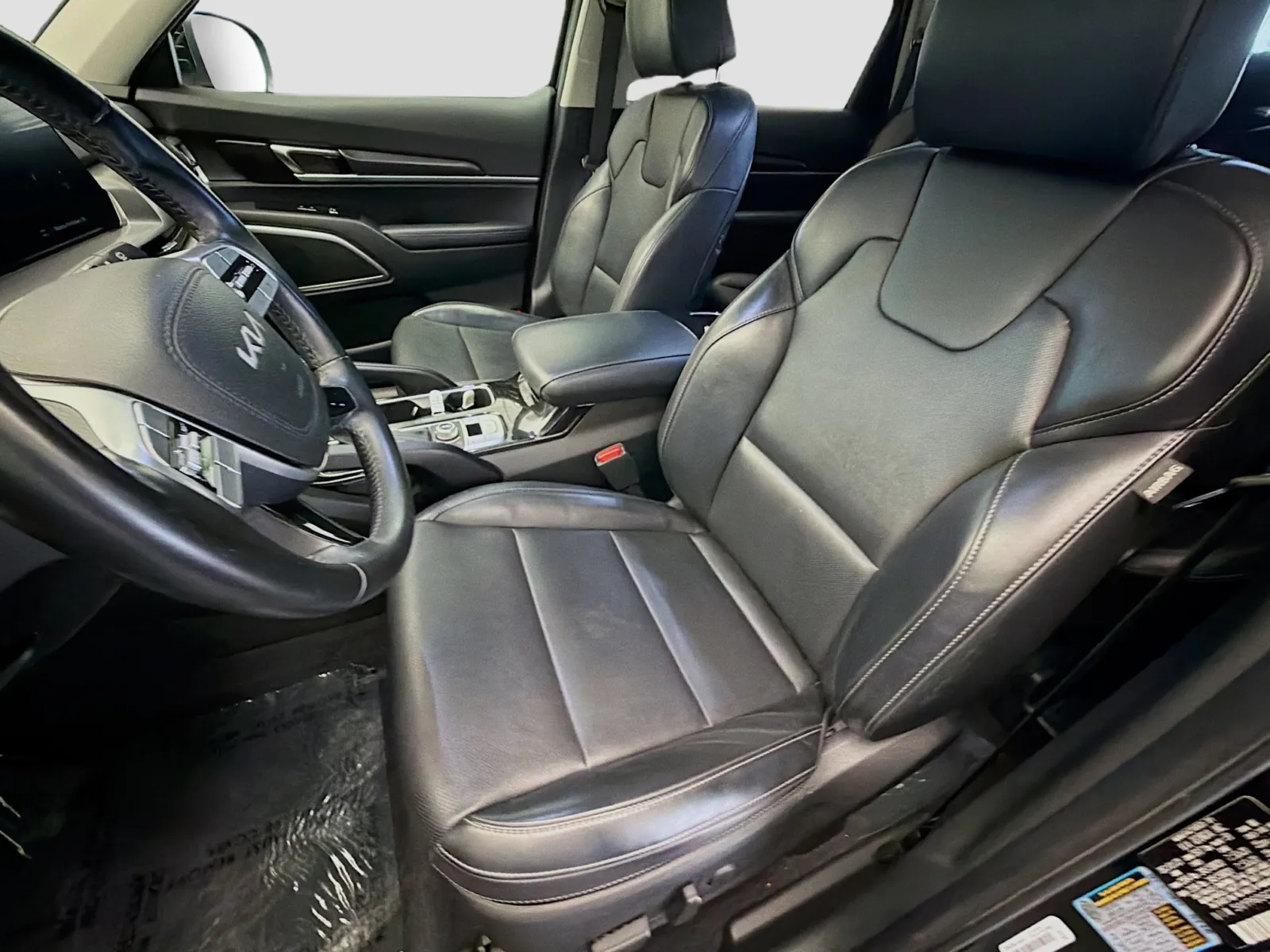 Kia Telluride photo 11