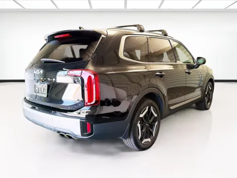 More photos of 2024 Kia Telluride S at STG Montclair, CA
