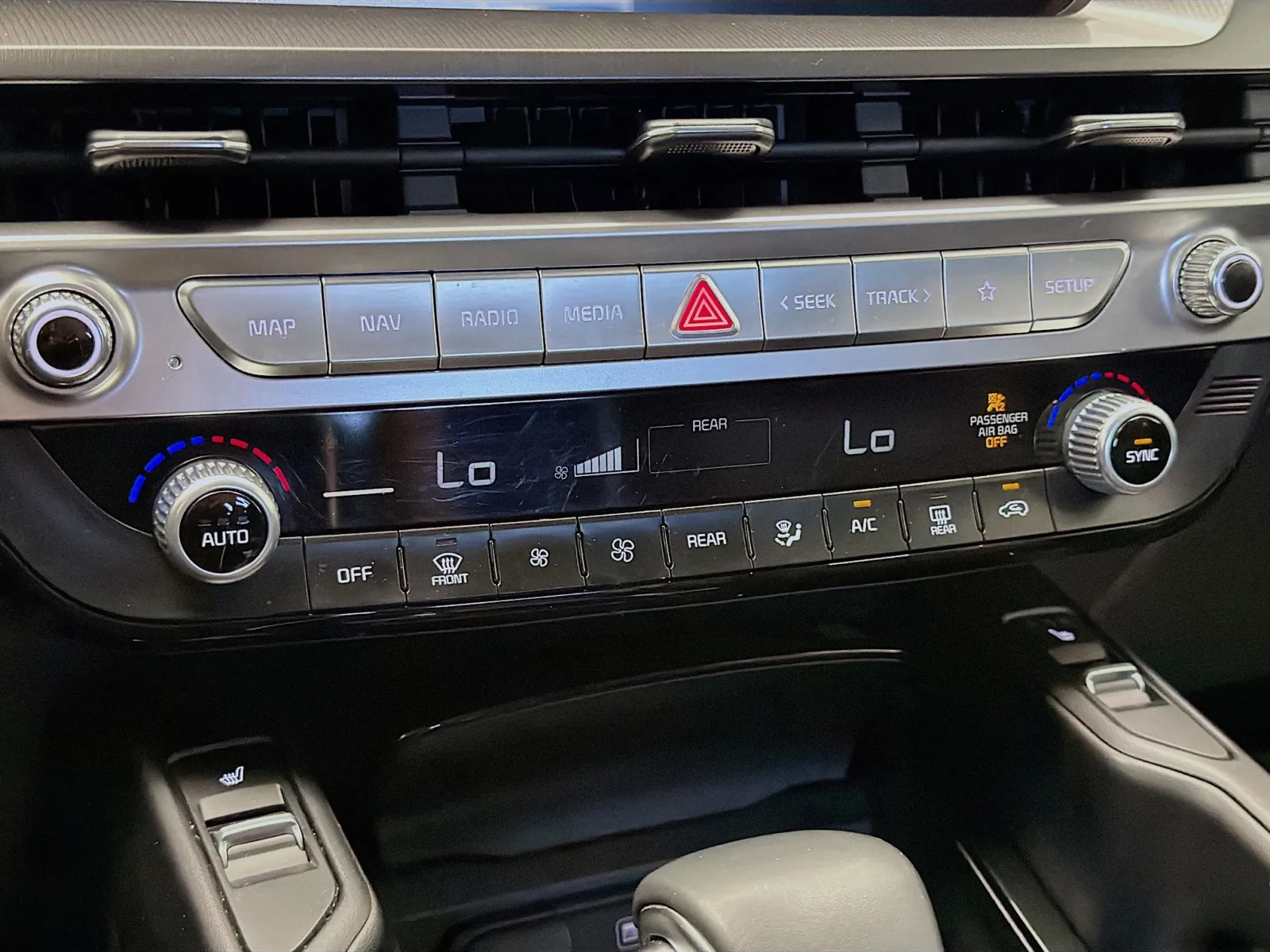 Kia Telluride photo 10
