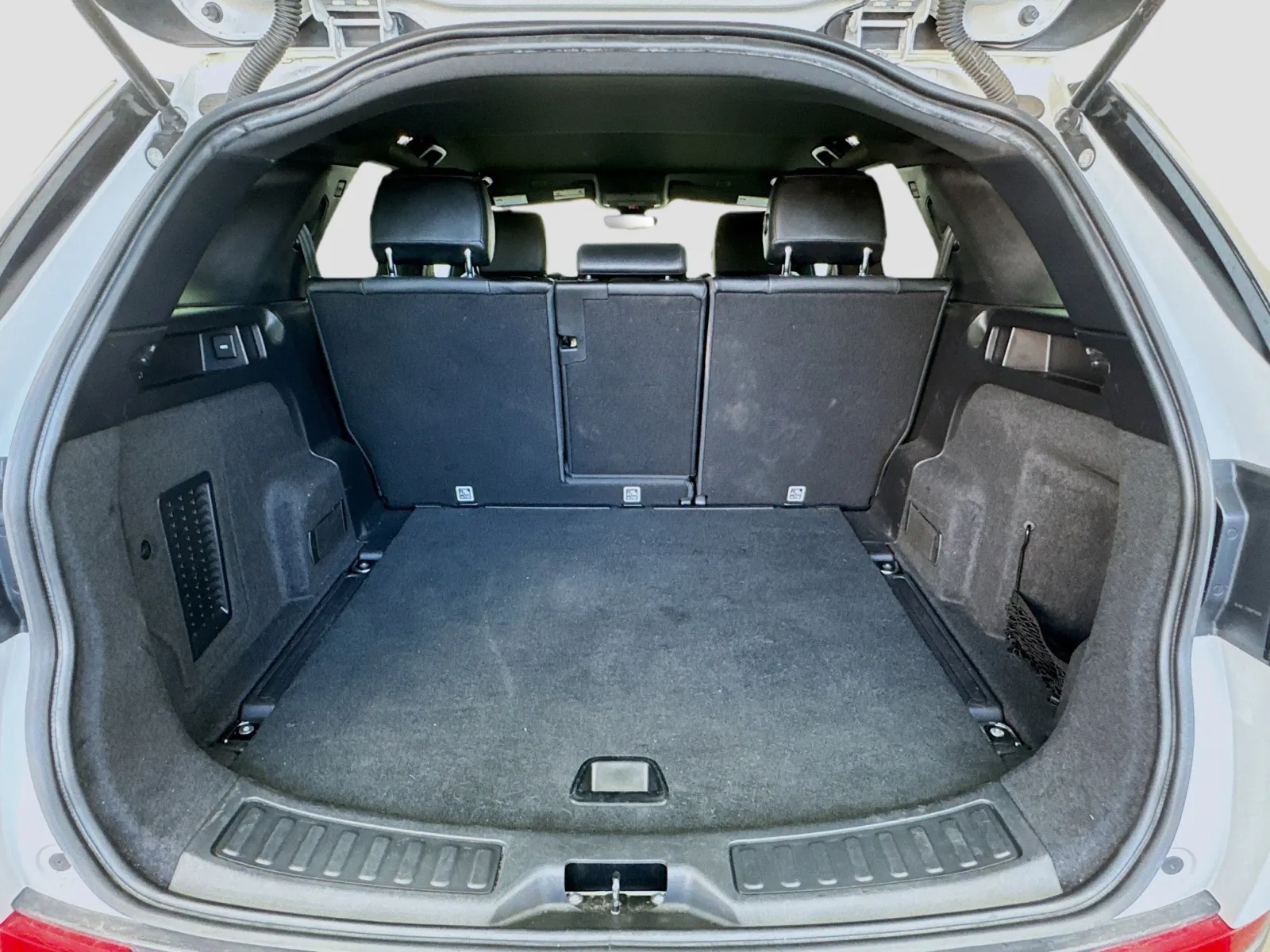 Land Rover Discovery Sport photo 17