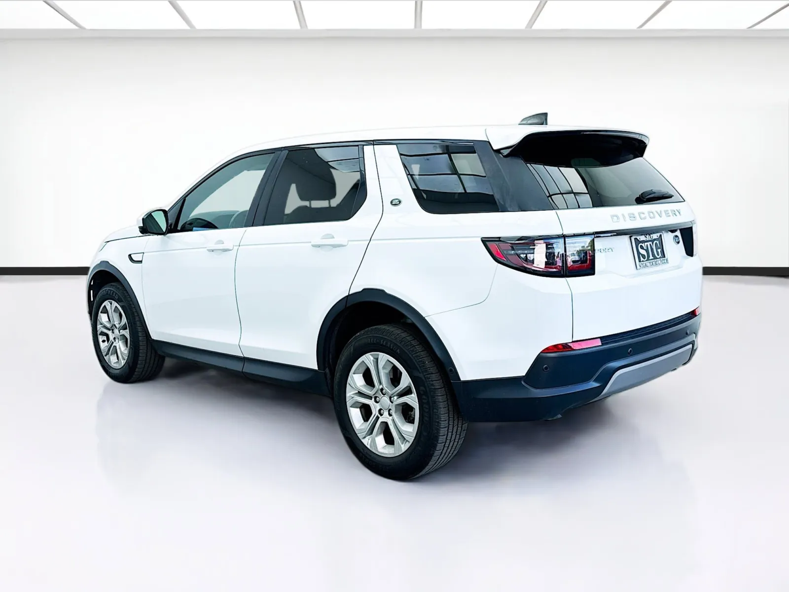 Land Rover Discovery Sport photo 6