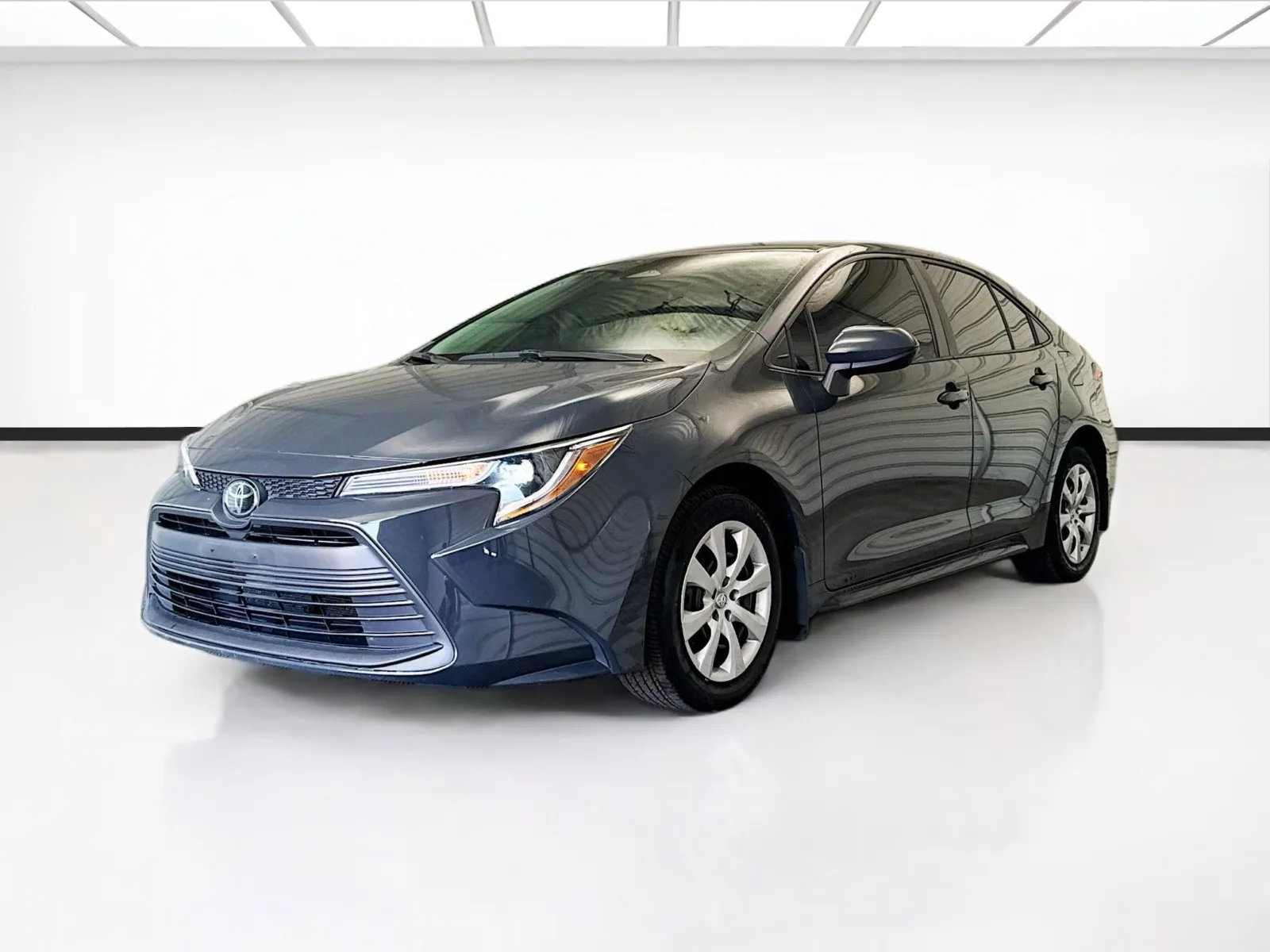 2025 Toyota Corolla LE CVT's photo