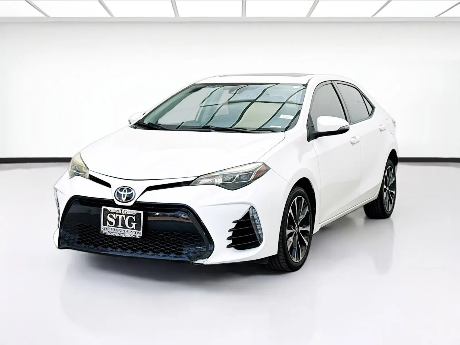 2017 Toyota Corolla SE AT's photo