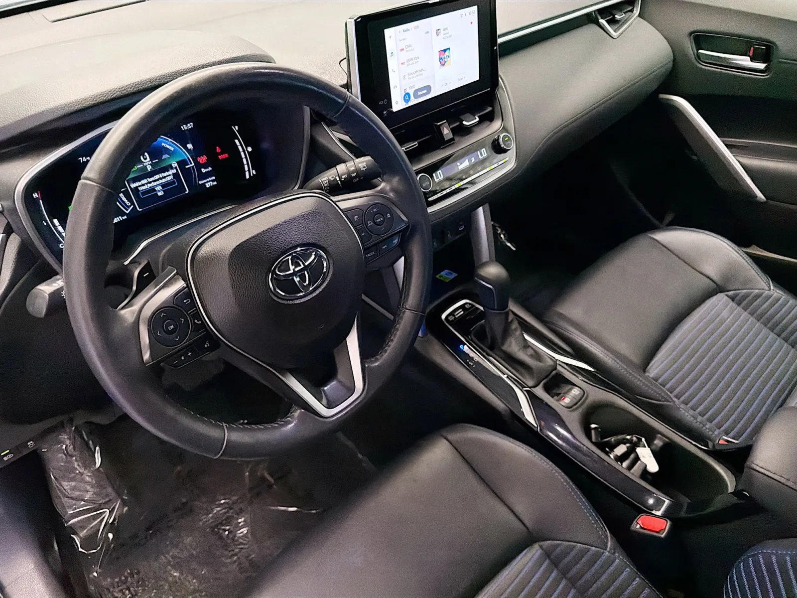 Toyota Corolla Cross photo 7